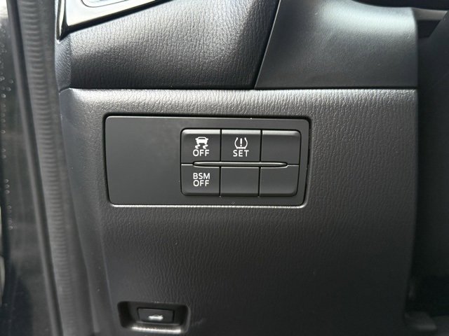 Used 2016 MAZDA MAZDA3 i Sport w/ Preferred Equipment Package image 14