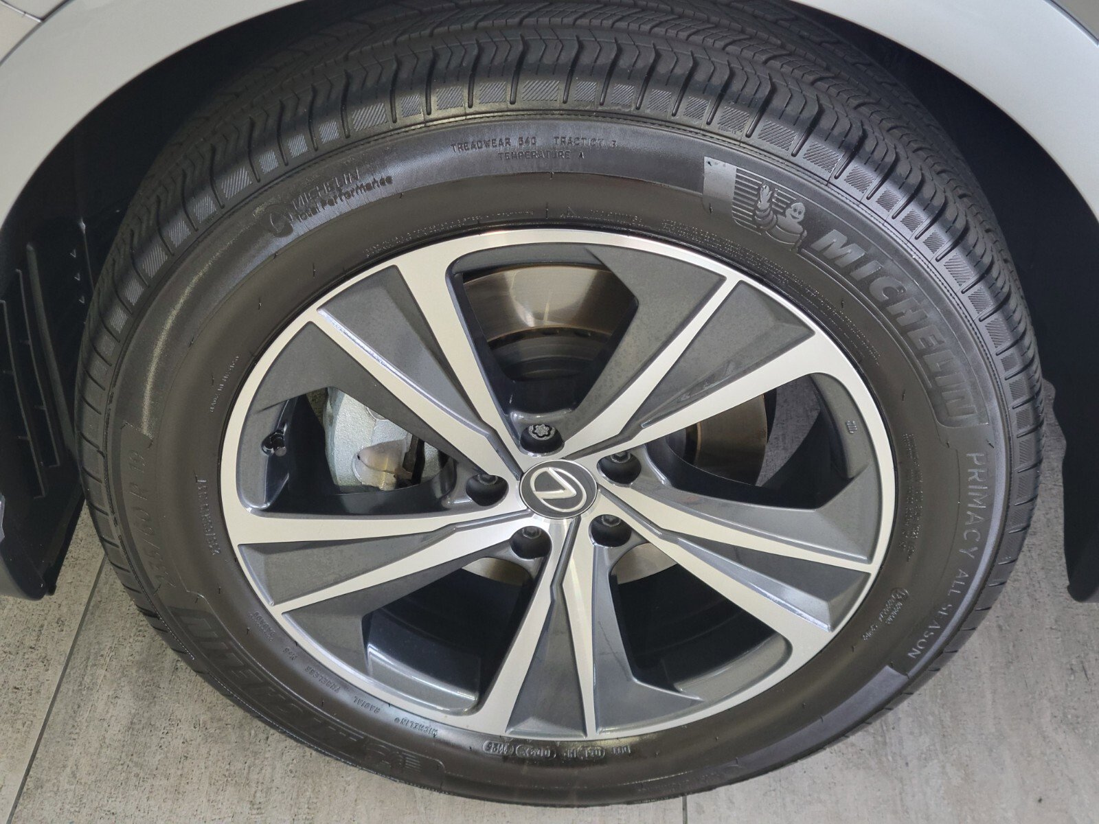 Certified 2025 Lexus RX 350 FWD image 9