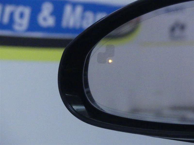 Used 2017 Jaguar F-TYPE R image 25