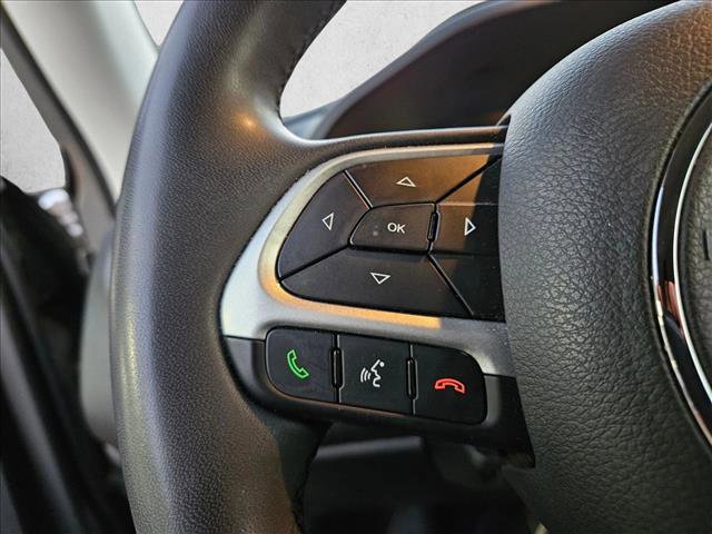 Used 2020 Jeep Renegade Latitude image 12