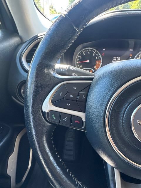Used 2017 Jeep Renegade Limited AWD/4WD image 23