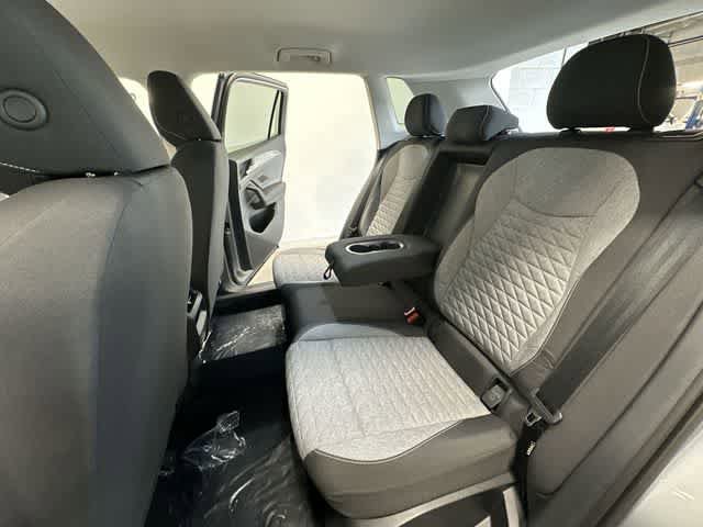 Used 2025 Volkswagen Tiguan S AWD/4WD image 17