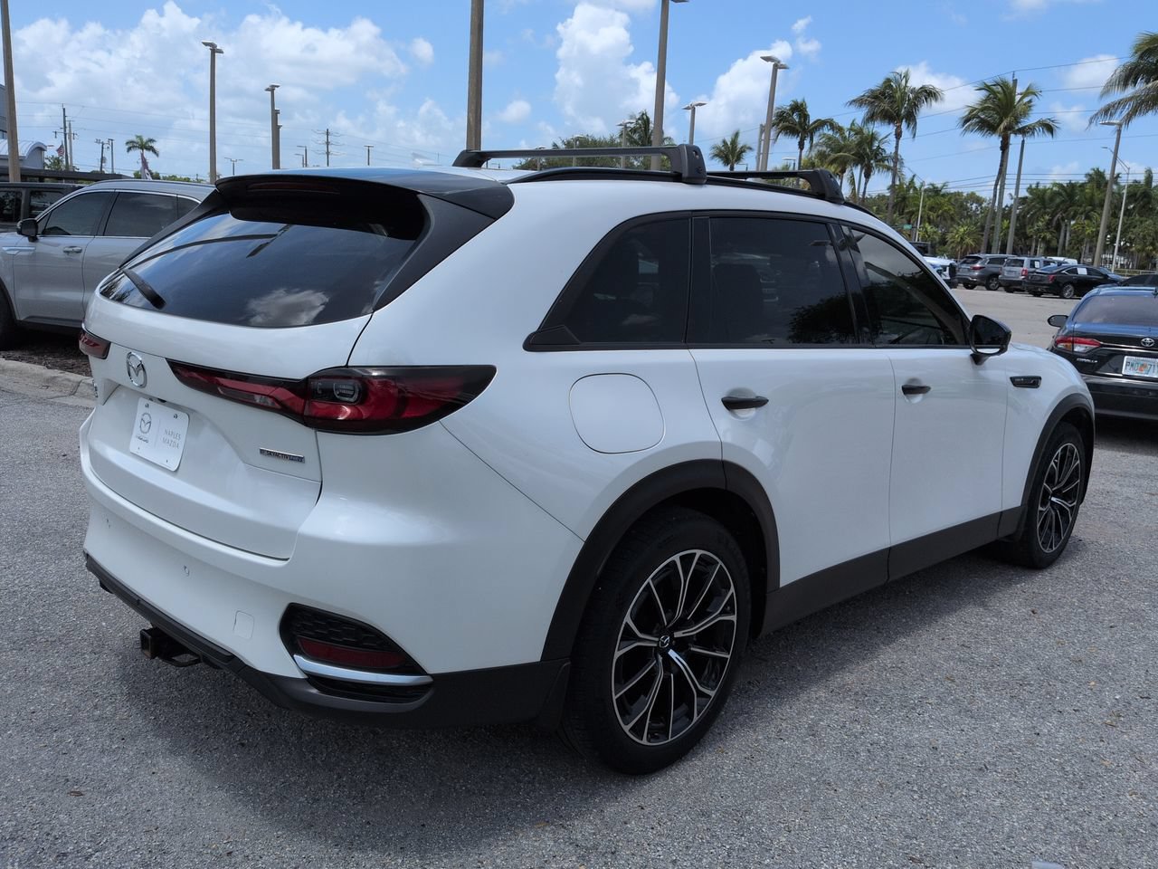 Used 2025 MAZDA CX-70 Plug-In Hybrid w/ Premium Plus AWD/4WD image 5