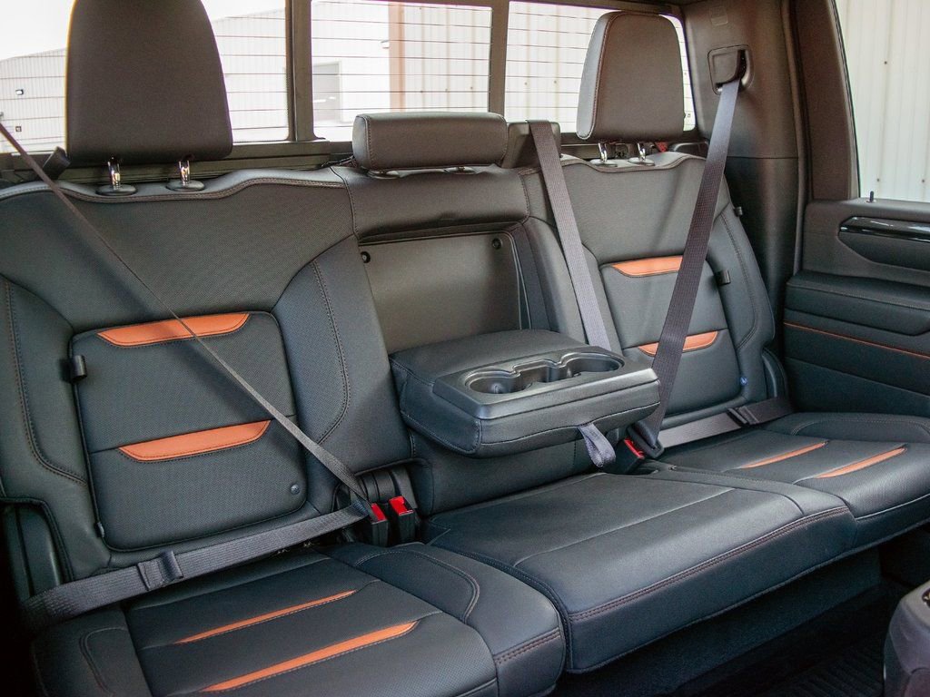 Used 2024 GMC Sierra 2500 AT4 w/ AT4 Preferred Package image 35