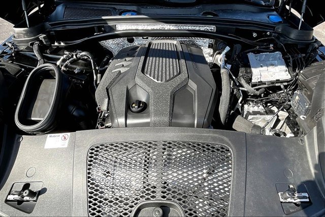 Used 2024 Porsche Macan image 30