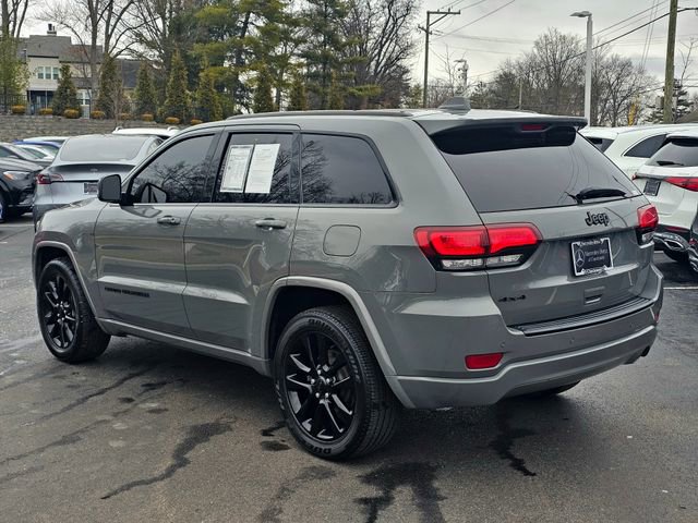 Used 2020 Jeep Grand Cherokee Altitude image 12
