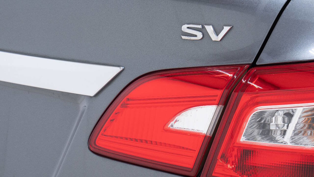 Used 2018 Nissan Sentra SV FWD image 14