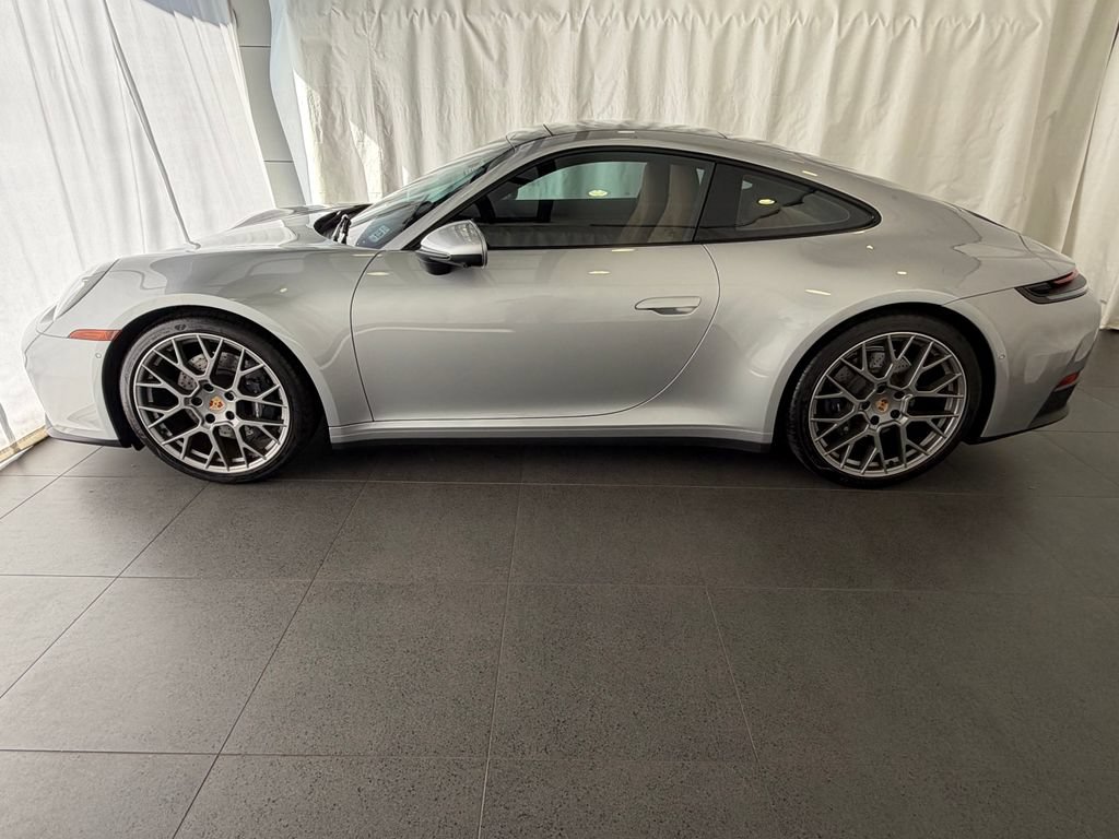 Used 2025 Porsche 911 Carrera RWD video 2