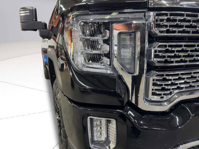 Used 2022 GMC Sierra 2500 Denali w/ Denali Black Diamond Edition image 17