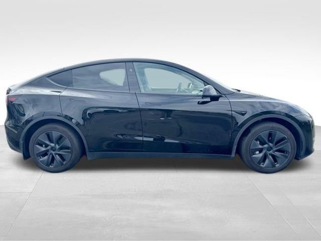 Used 2024 Tesla Model Y Long Range image 9