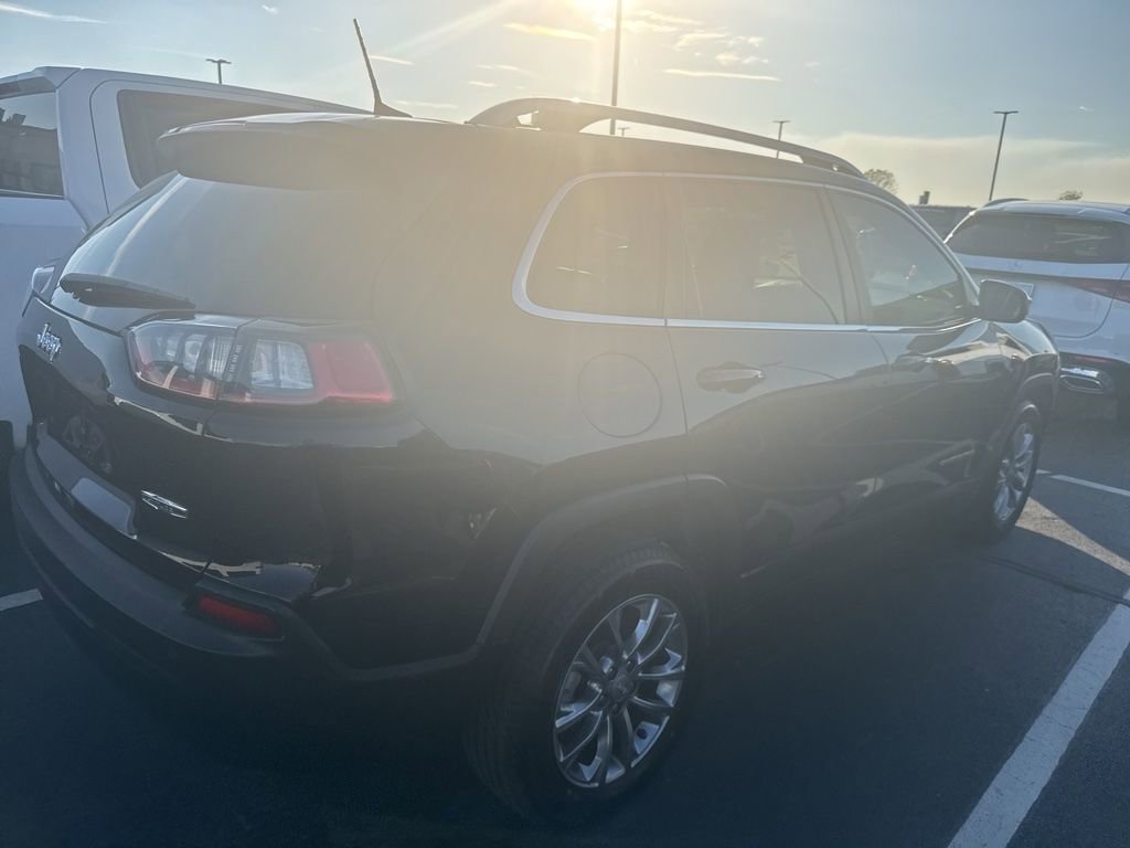 Used 2021 Jeep Cherokee Latitude Plus FWD image 5