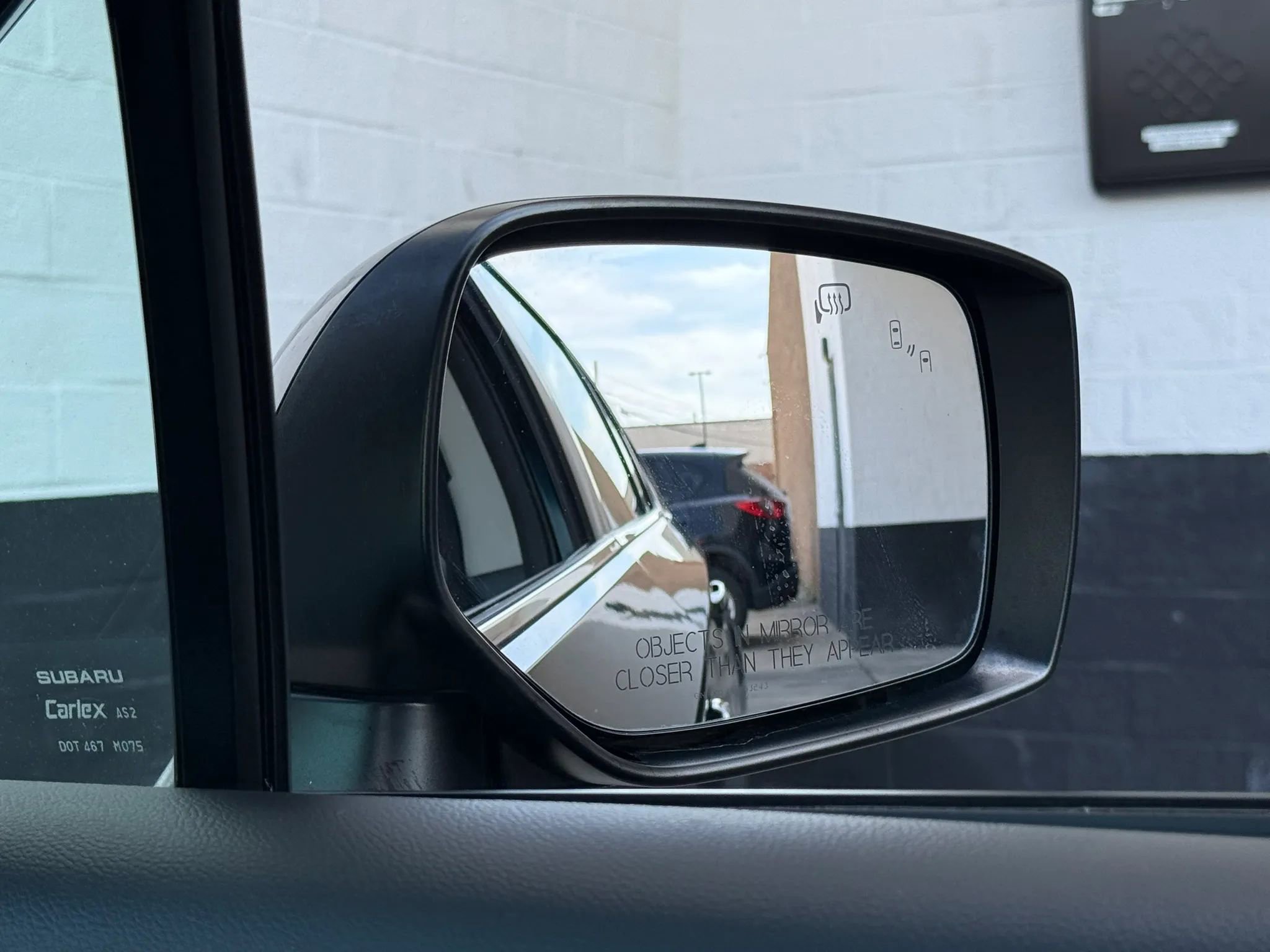 Used 2015 Subaru Legacy 3.6R Limited image 40