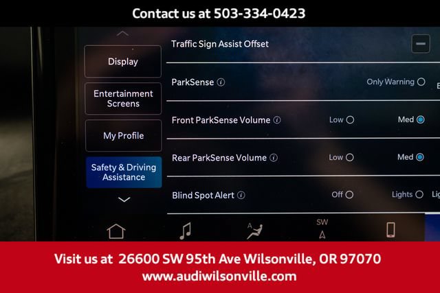 Used 2023 Jeep Grand Cherokee Overland AWD/4WD image 20