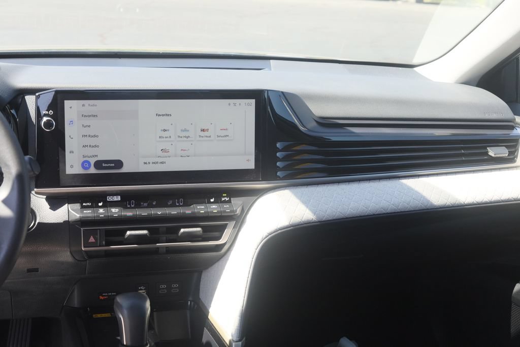 Used 2026 Toyota Corolla LE AWD/4WD image 30