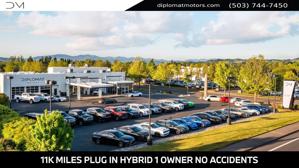 Used 2024 Volvo S60 T8 Plus w/ Climate Package AWD/4WD image 3
