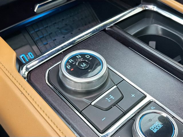 Used 2024 Ford Expedition Platinum AWD/4WD image 17