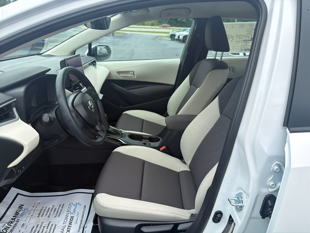 New 2026 Toyota Corolla LE FWD image 9