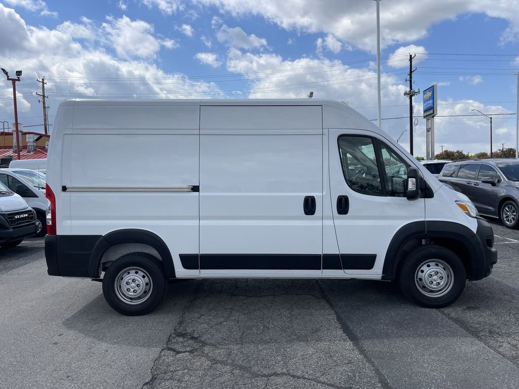 Used 2023 RAM ProMaster 2500 w/ Convenience Group FWD image 13
