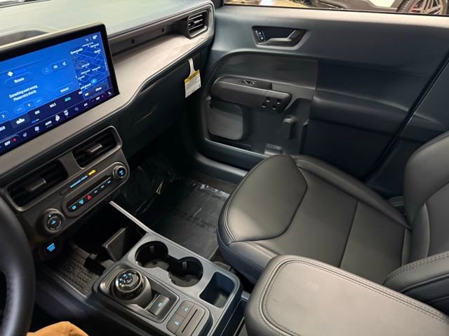 New 2025 Ford Maverick Lariat w/ Black Appearance Package image 19