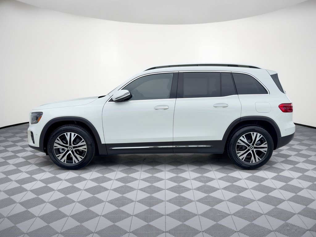 Used 2026 Mercedes-Benz GLB 250 image 2