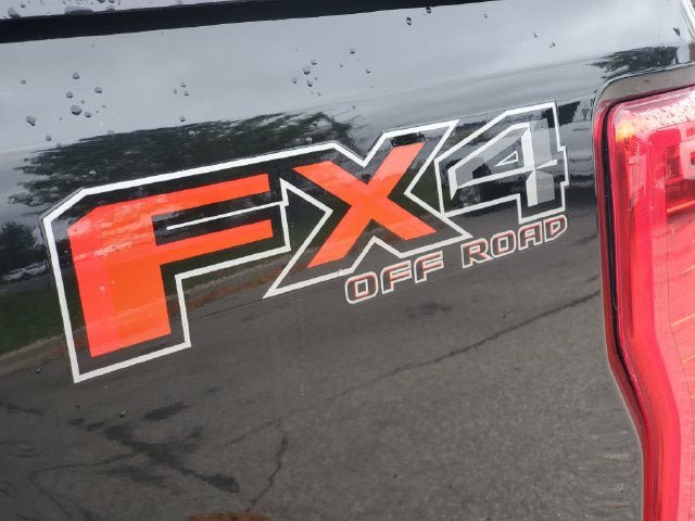 Used 2018 Ford F250 XL w/ FX4 Off-Road Package AWD/4WD image 29