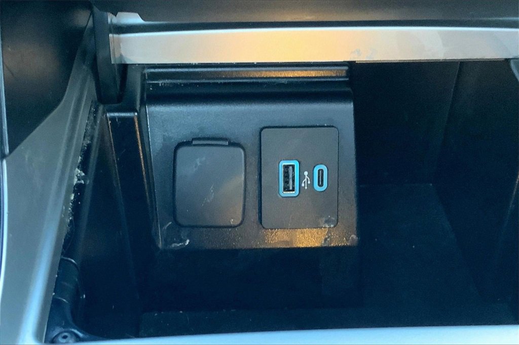 Used 2022 Ford Explorer Timberline image 32