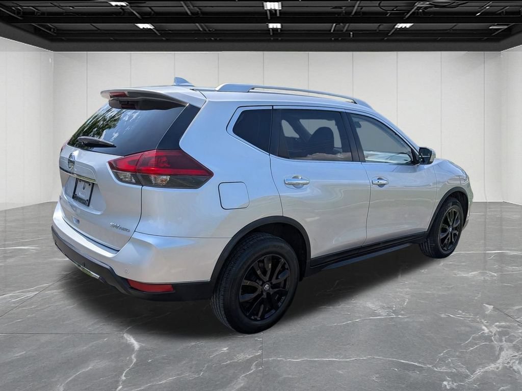 Used 2020 Nissan Rogue SV AWD/4WD image 5
