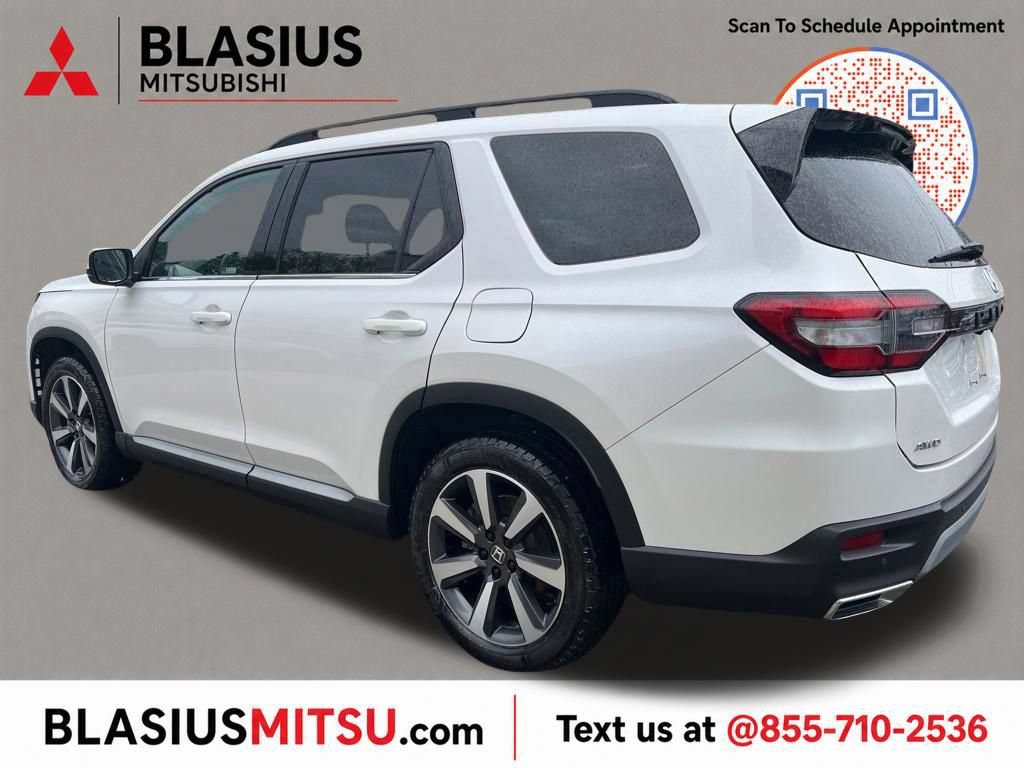 Used 2023 Honda Pilot Touring image 43