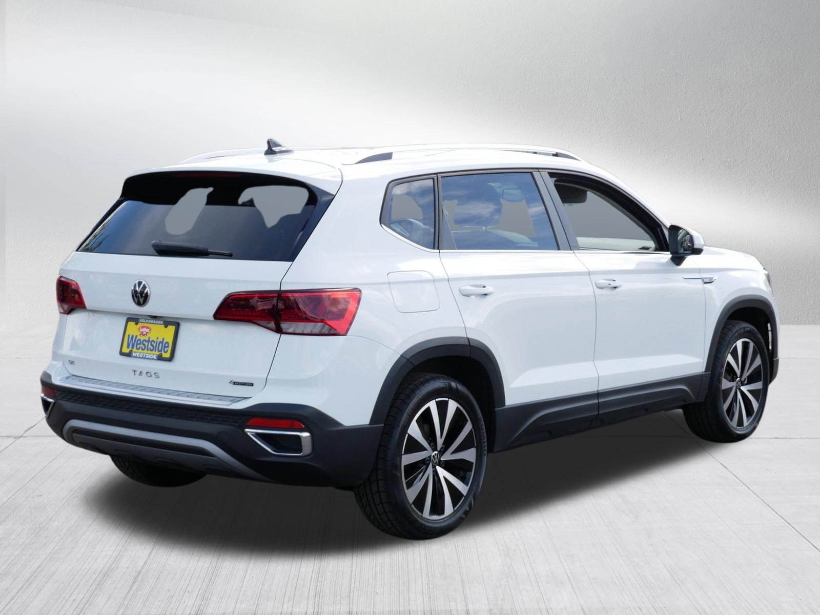 Used 2022 Volkswagen Taos SE AWD/4WD image 7