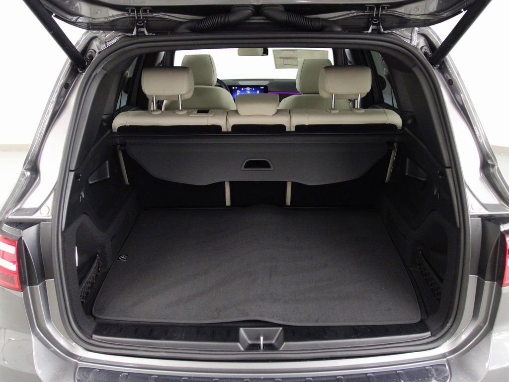 New 2026 Mercedes-Benz GLB 250 4MATIC image 18