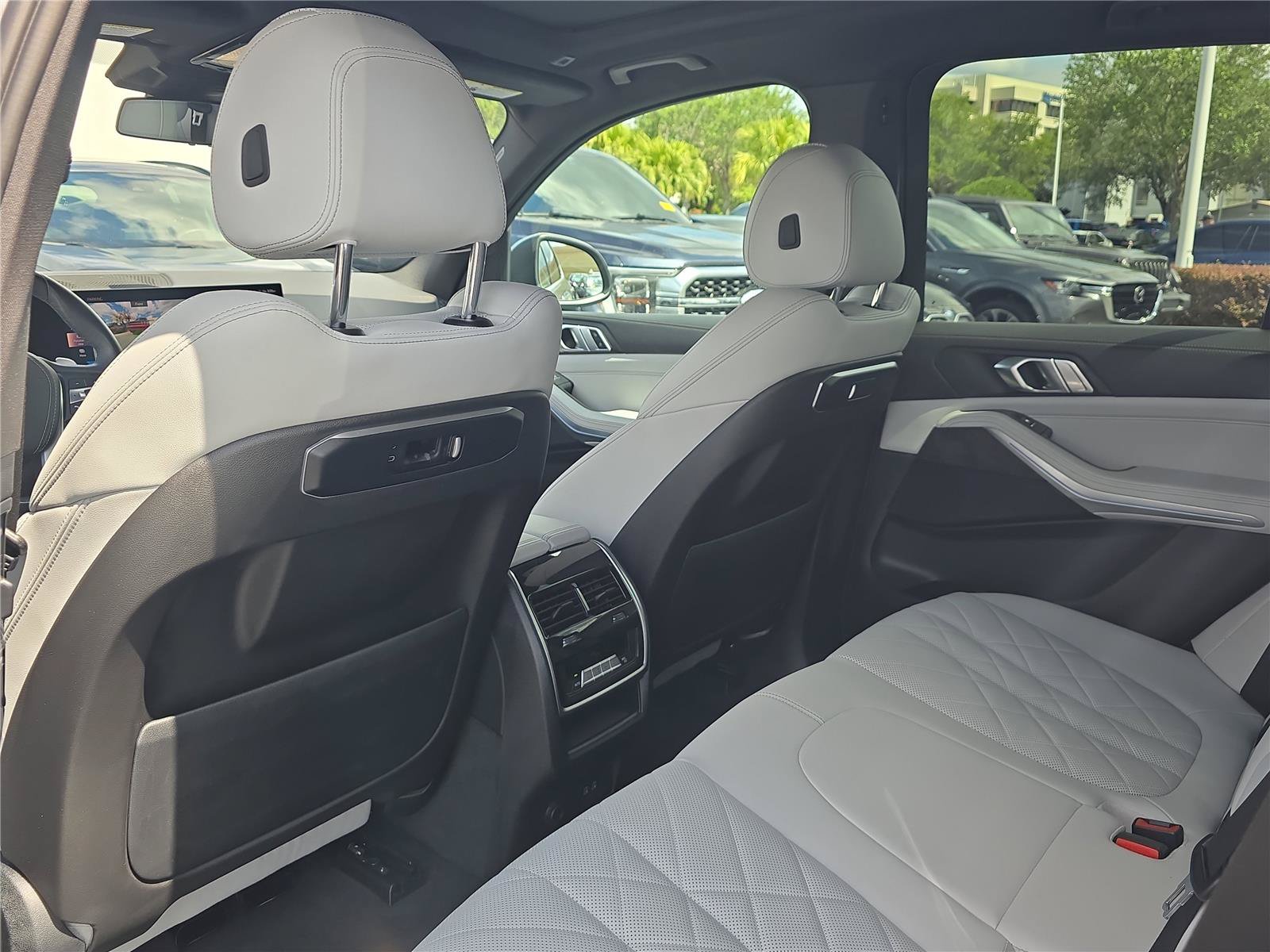 Certified 2024 BMW X5 xDrive40i w/ Parking Assistance Package AWD/4WD image 9