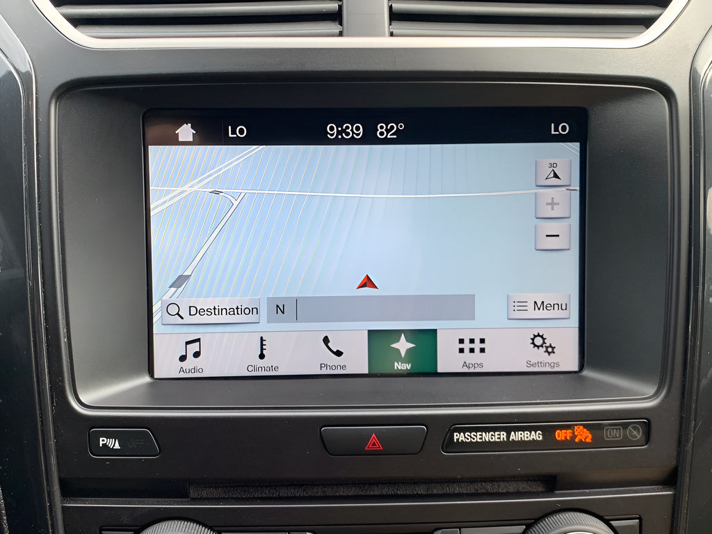 Used 2017 Ford Explorer XLT w/ Equipment Group 202A FWD image 26