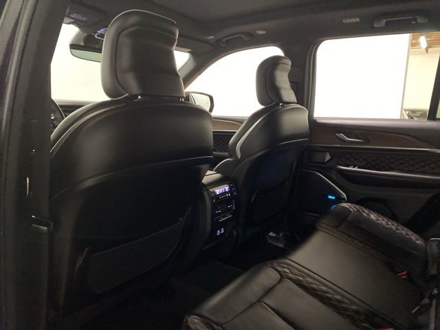 Used 2022 Jeep Grand Cherokee Summit image 18