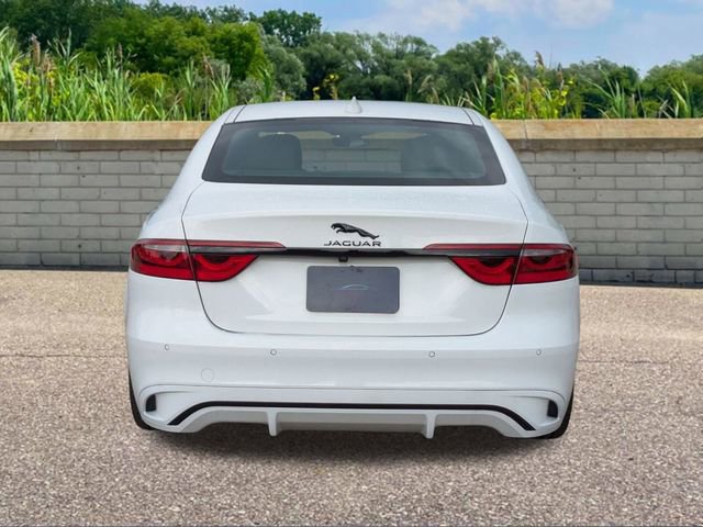 New 2024 Jaguar XF R-Dynamic SE image 5