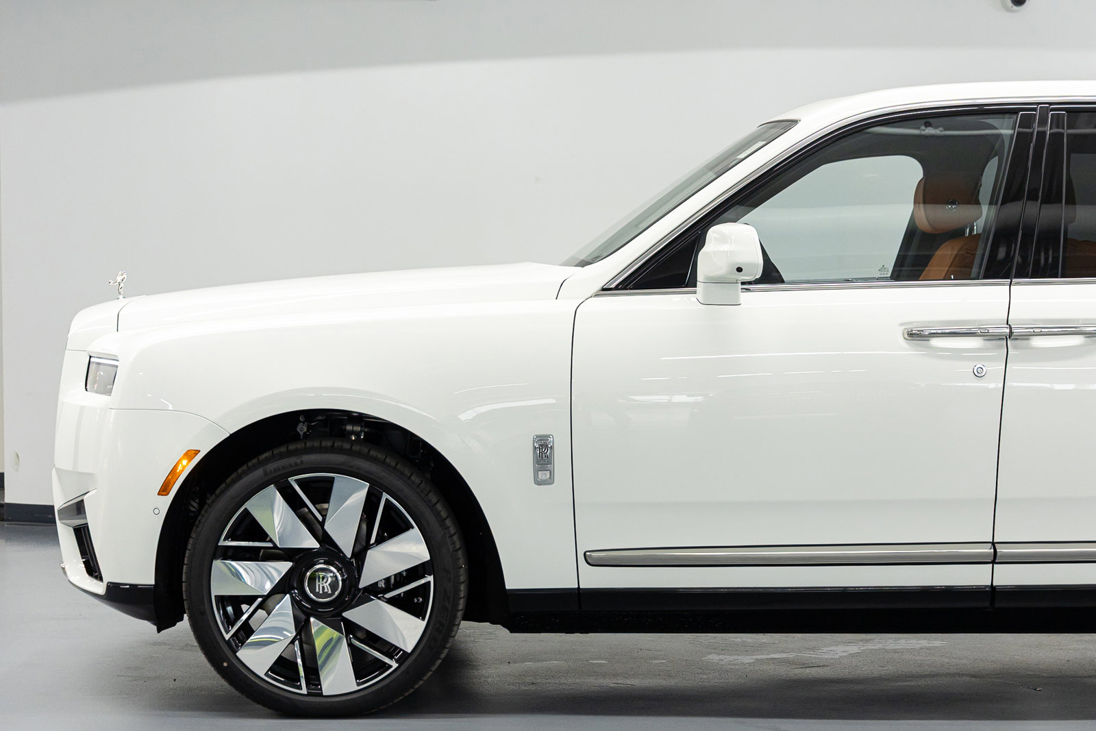 New 2026 Rolls-Royce Cullinan image 17