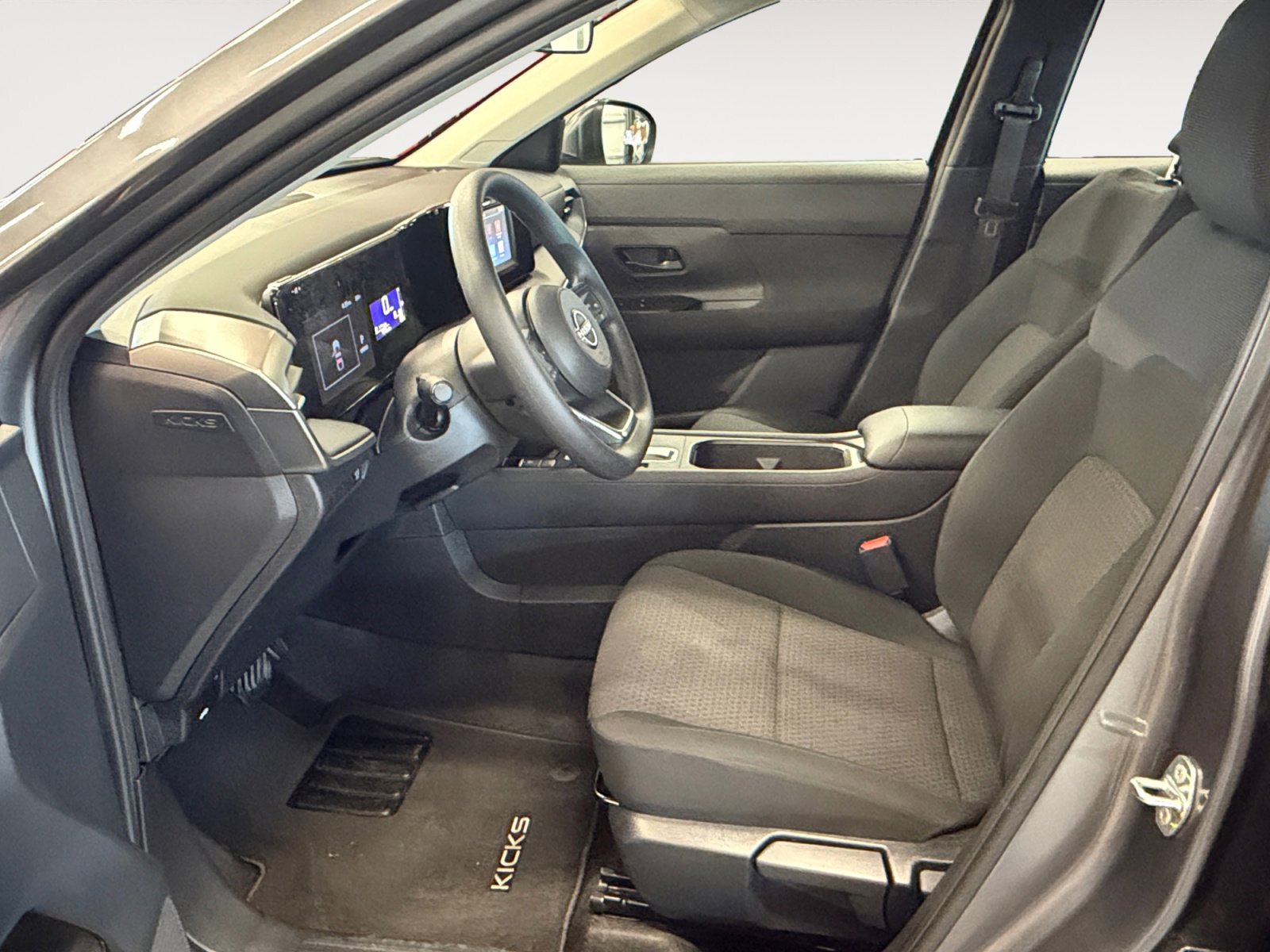 Used 2025 Nissan Kicks S image 23