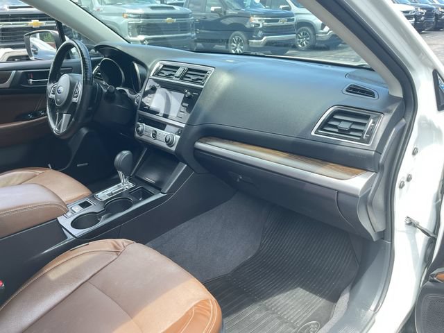 Used 2017 Subaru Outback 3.6R Touring w/ Popular Package #5A AWD/4WD image 30
