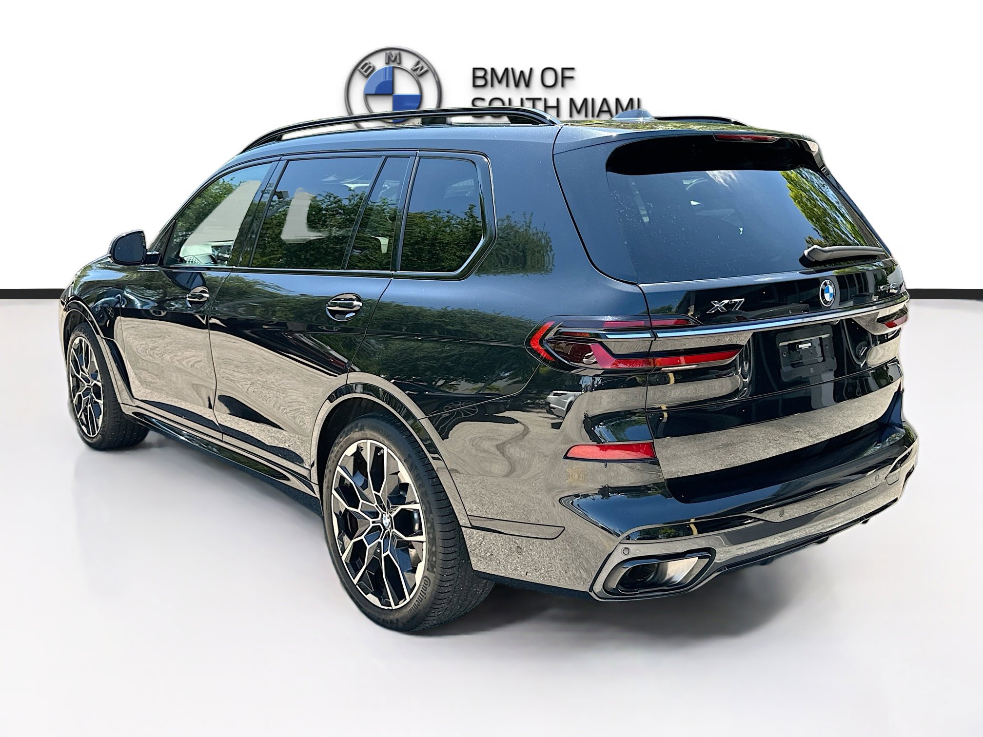 Certified 2023 BMW X7 xDrive40i w/ Executive Package AWD/4WD image 5