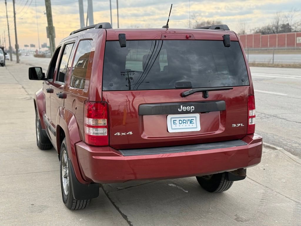 Used 2008 Jeep Liberty Sport w/ Popular Equipment Group AWD/4WD image 8