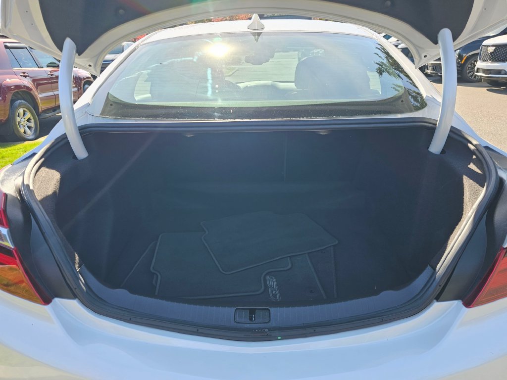 Used 2017 Buick Regal GS w/ Driver Confidence Package #2 AWD/4WD image 18