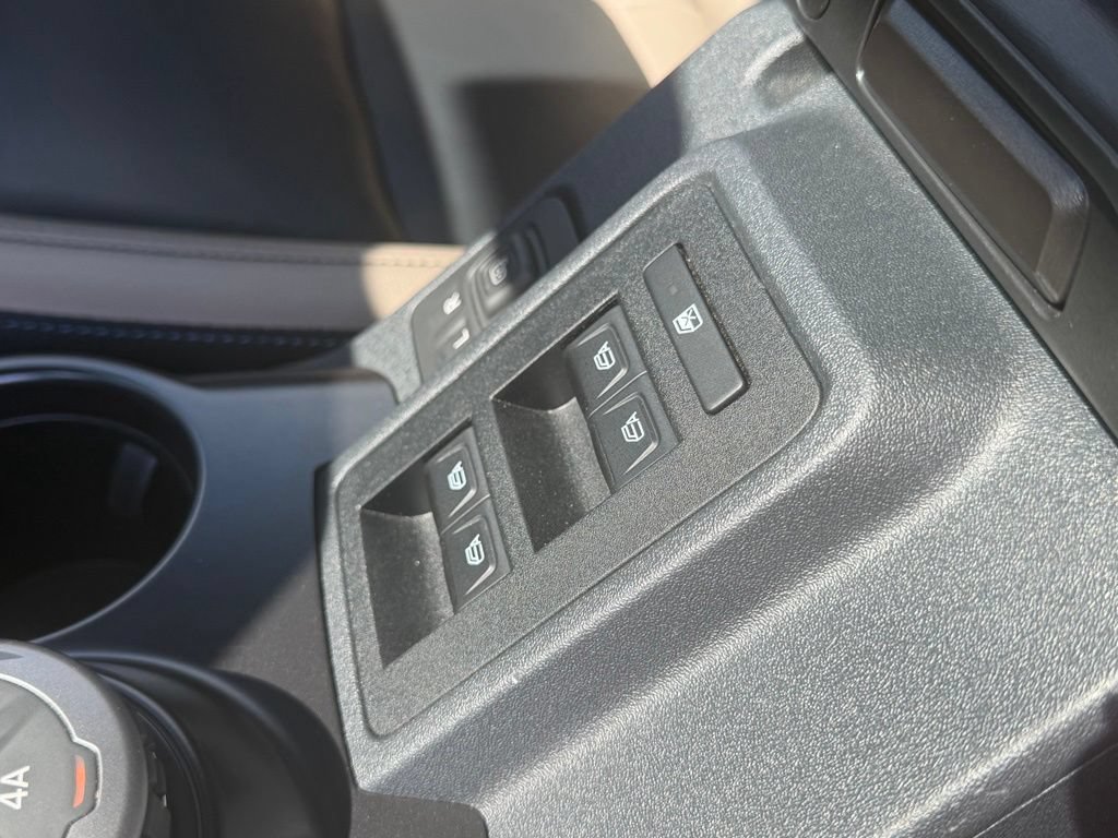 Used 2024 Ford Bronco Wildtrak AWD/4WD image 27