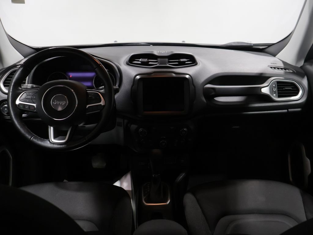 Used 2018 Jeep Renegade Latitude w/ UConnect 8.4 Nav Group AWD/4WD image 17