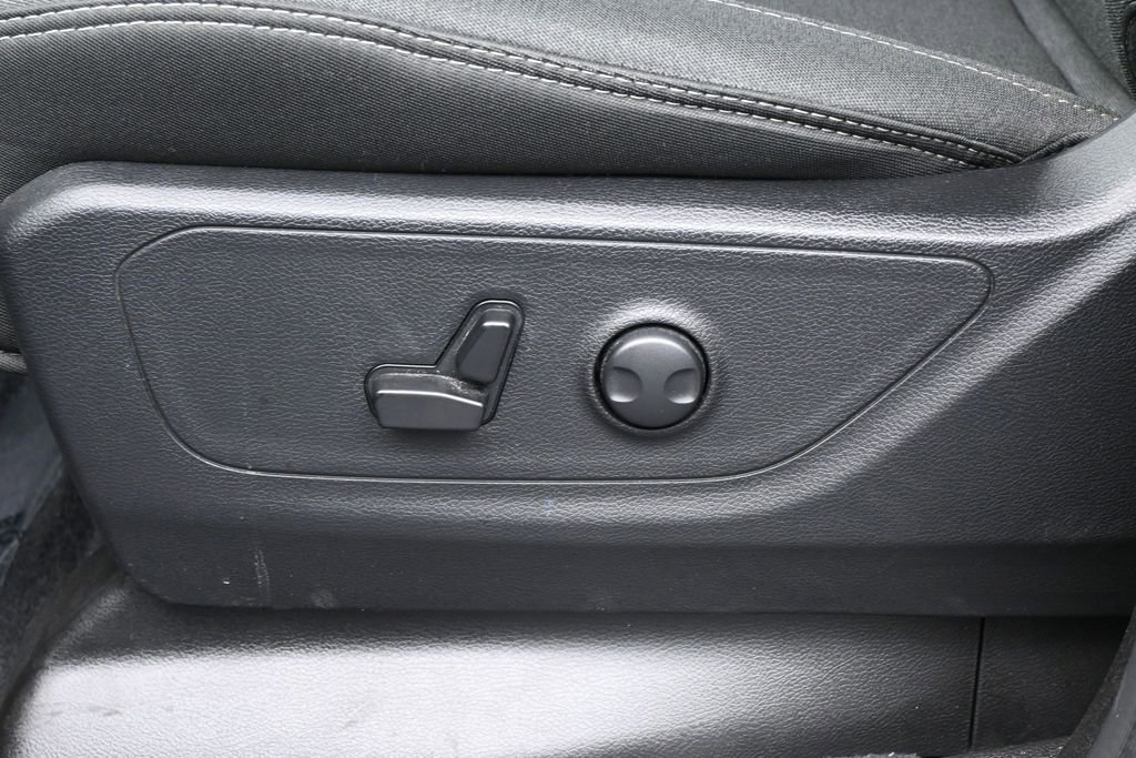 Used 2025 RAM 1500 Big Horn AWD/4WD image 12