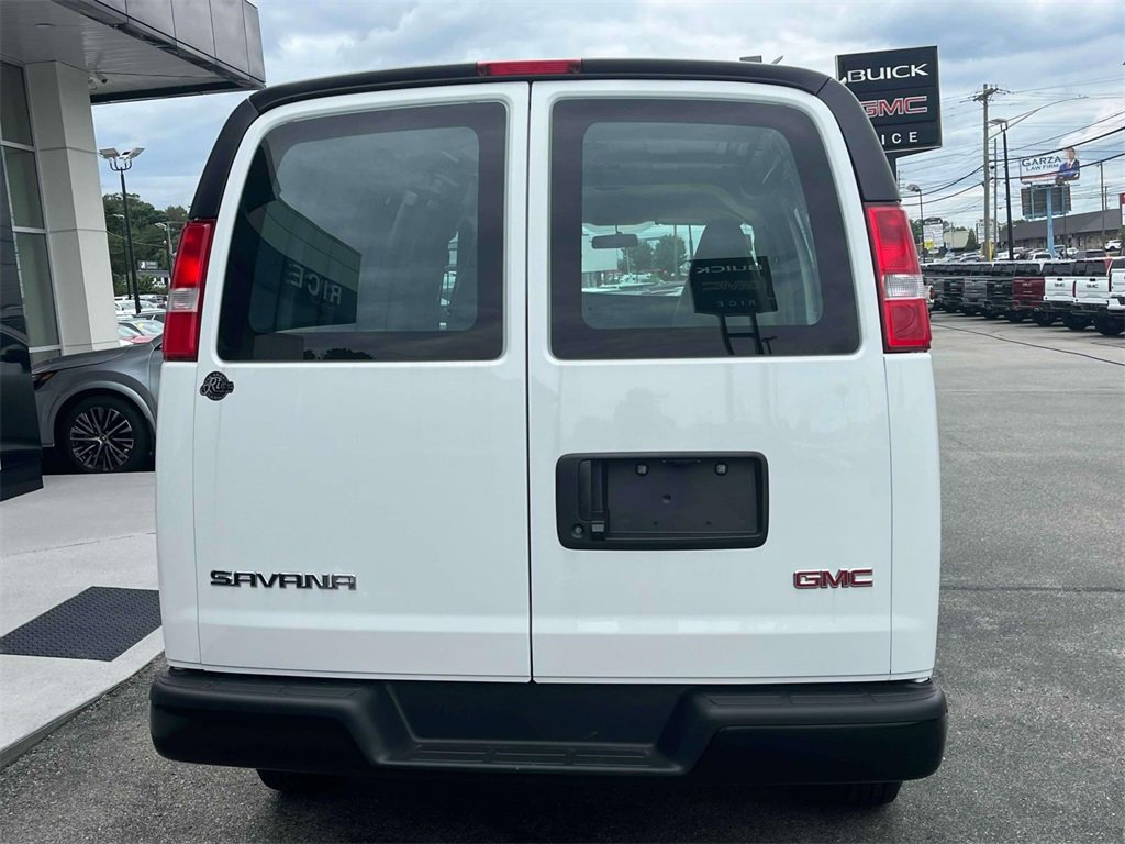 New 2025 GMC Savana 2500 w/ Driver Convenience Package image 4