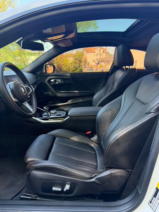 Used 2022 BMW 230i Coupe w/ M Sport Package RWD image 25