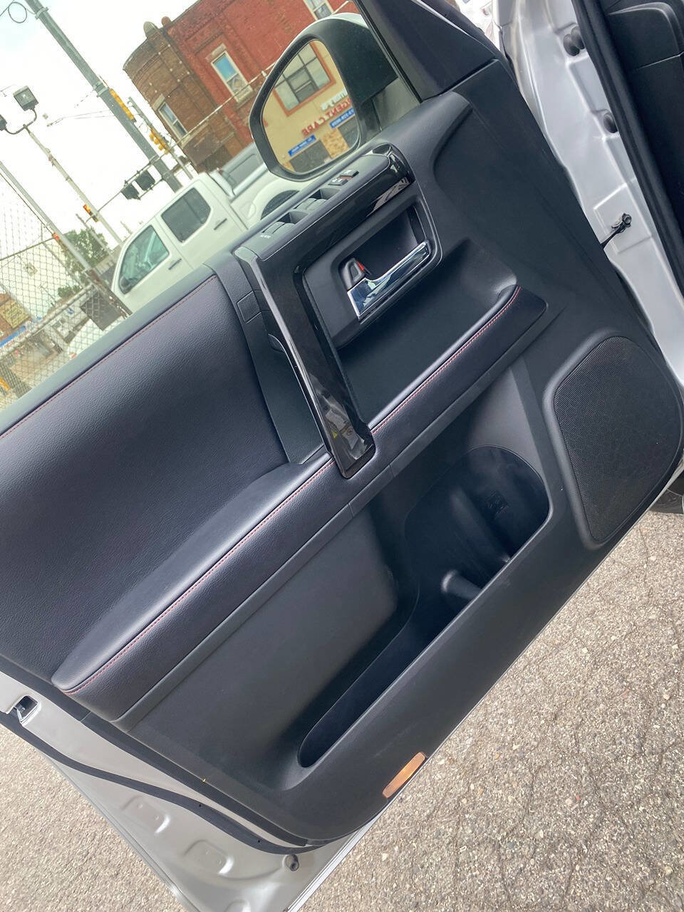 Used 2018 Toyota 4Runner Limited image 15