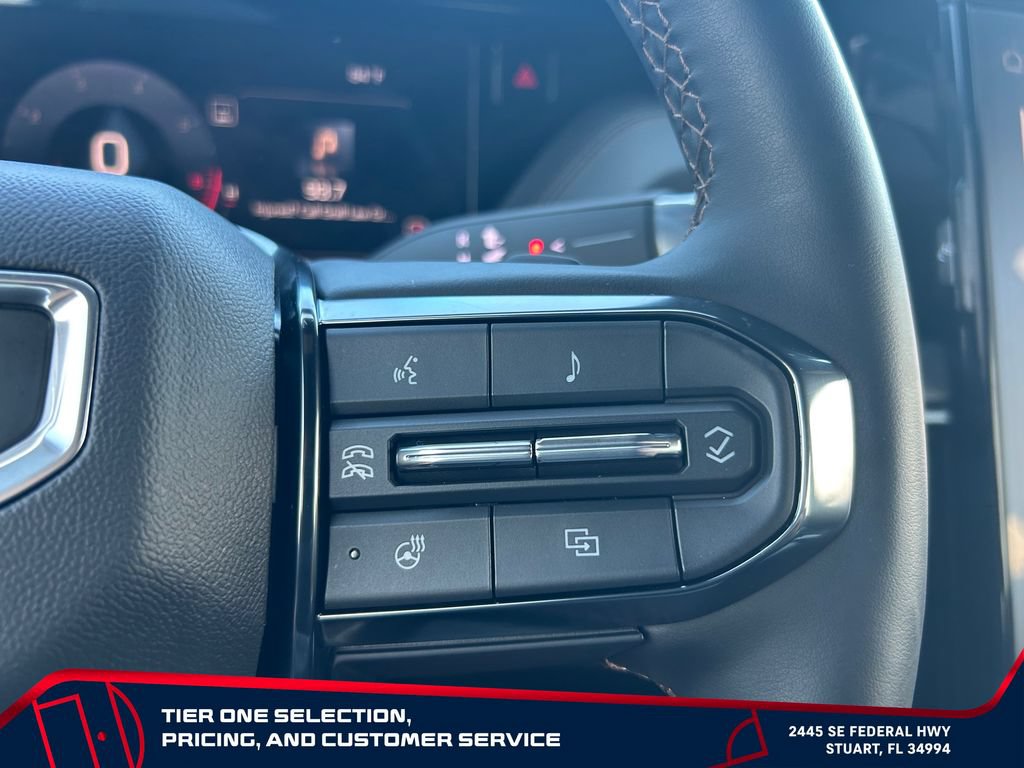 Used 2025 GMC Yukon AT4 AWD/4WD image 20