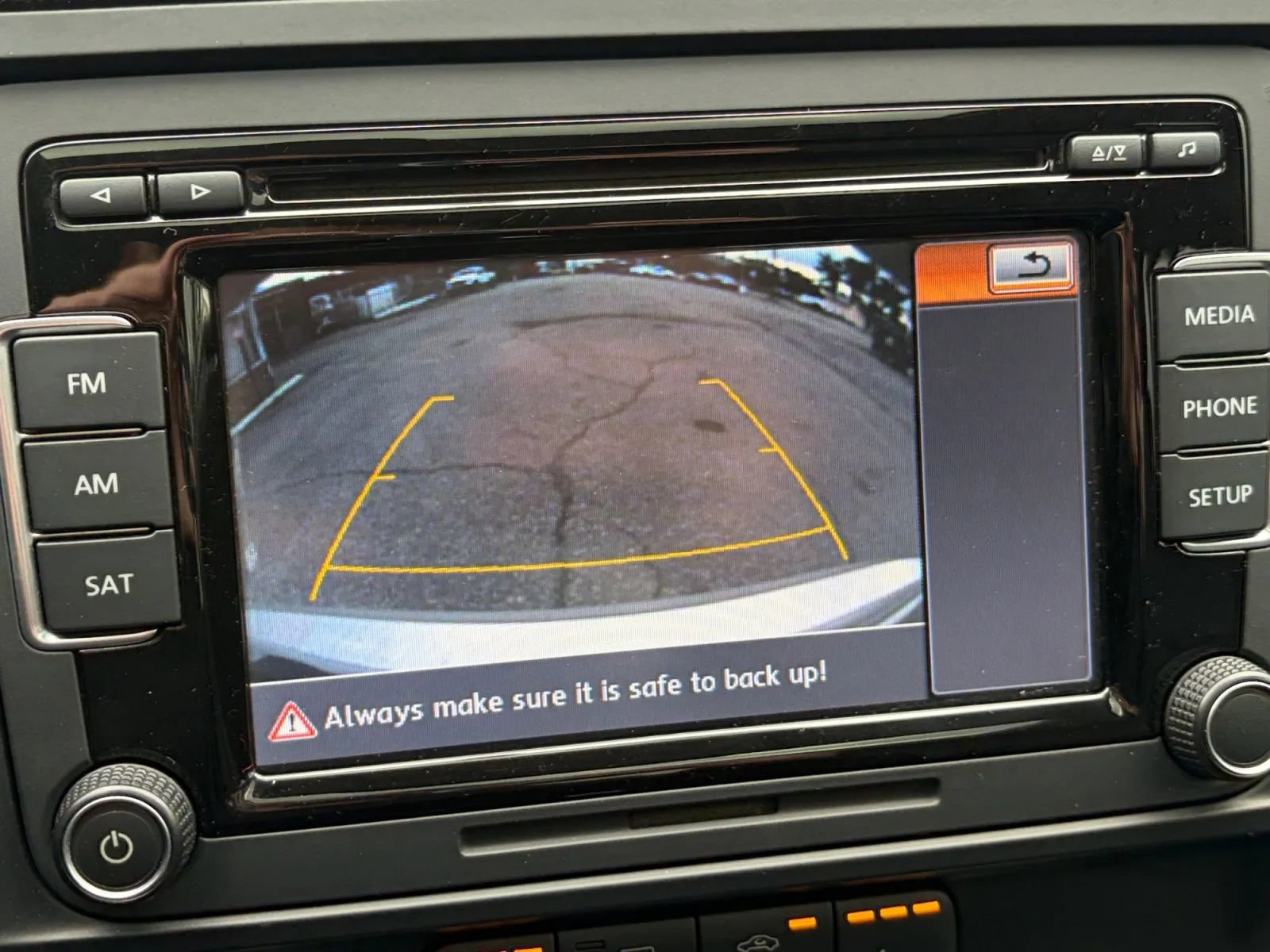 Used 2015 Volkswagen Jetta SE FWD image 30