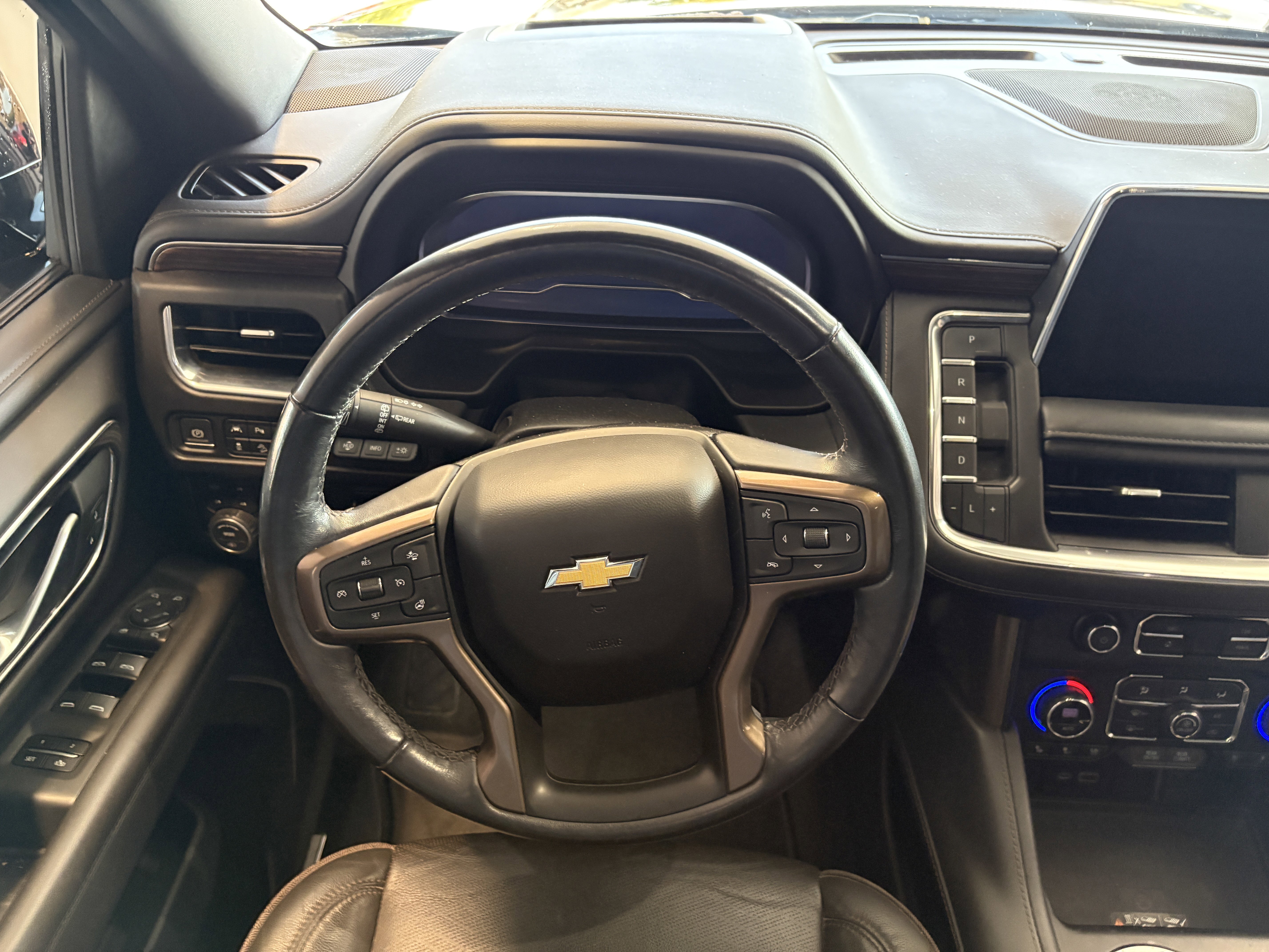 Used 2022 Chevrolet Tahoe High Country image 11