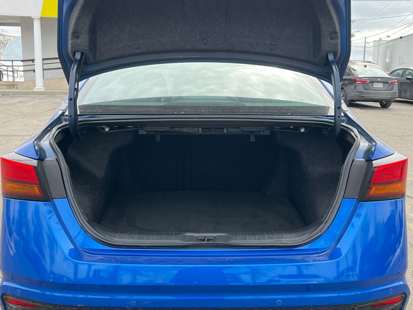 Used 2025 Nissan Altima 2.5 SV image 27